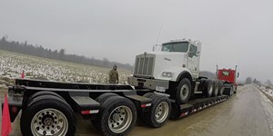 LOADING UP WHITE KENWORTH!!!